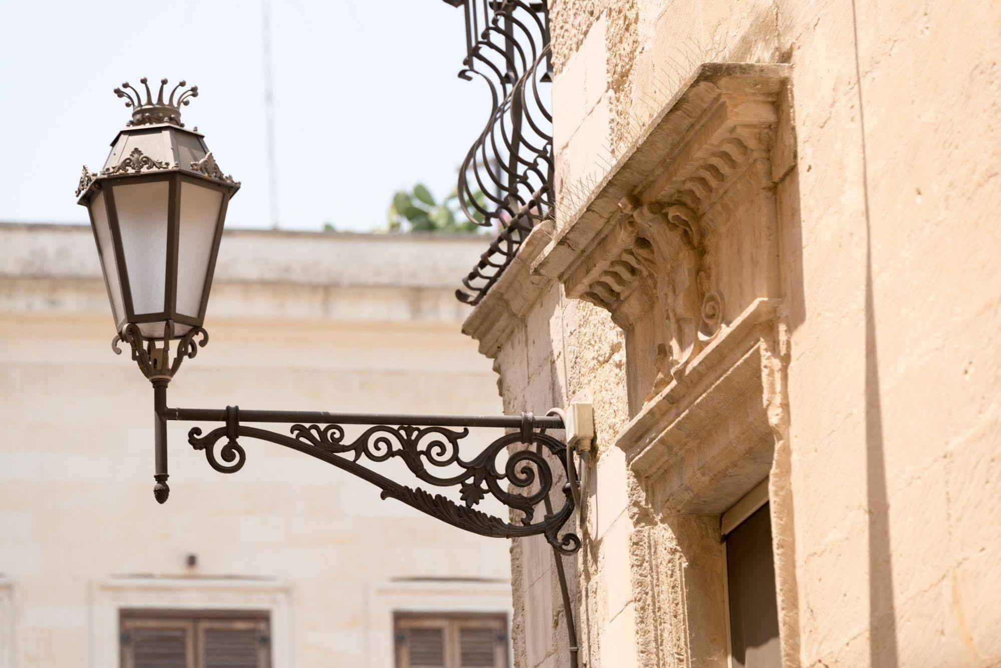 Gatto Bianco La Dimora Storica Bed and Breakfast Lecce Eksteriør billede